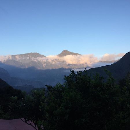 L'Es-Sens-Ciel Hotell Le Guillaume Exteriör bild