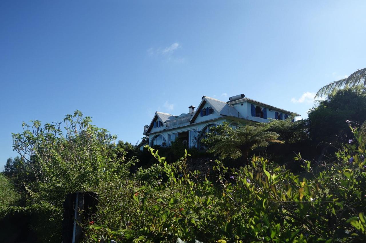 L'Es-Sens-Ciel Hotell Le Guillaume Exteriör bild